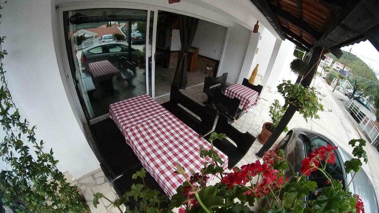 Villa Piccolotti 内乌姆 外观 照片